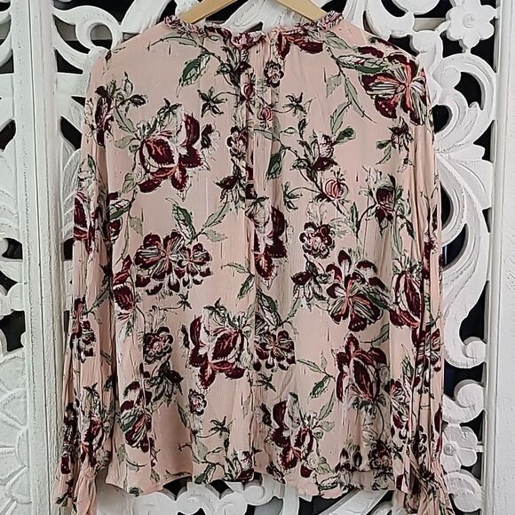 EUC New Directions Petite ruffled beck floral tie V-Neck top PXL - Picture 3 of 9